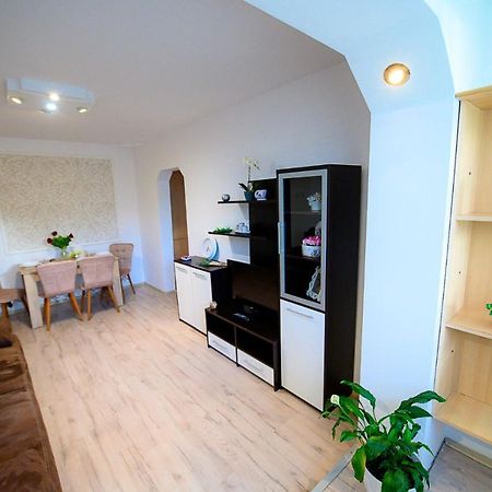 Alice Apartment Арад Экстерьер фото