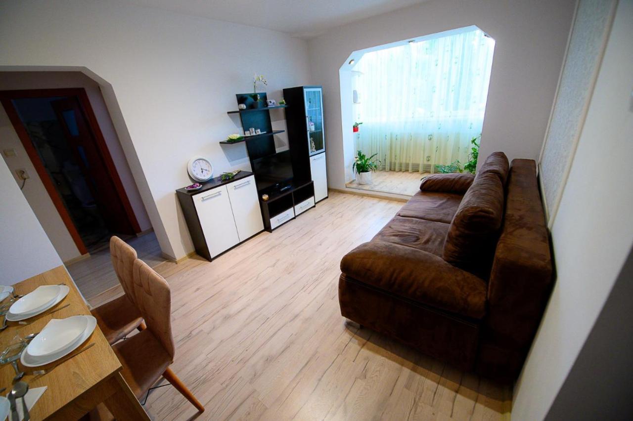 Alice Apartment Арад Экстерьер фото